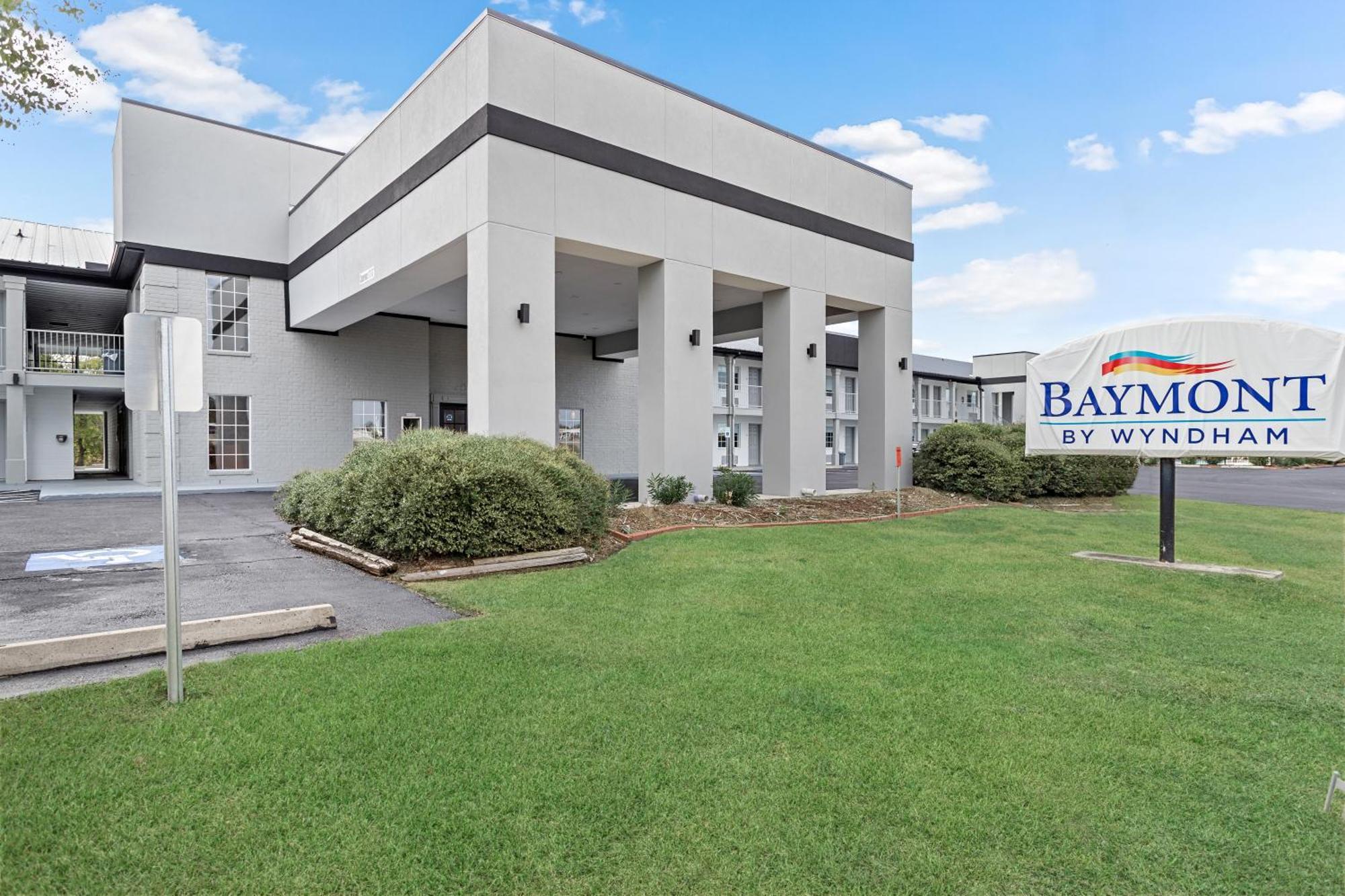 Baymont By Wyndham Beaumont Hotel Kültér fotó